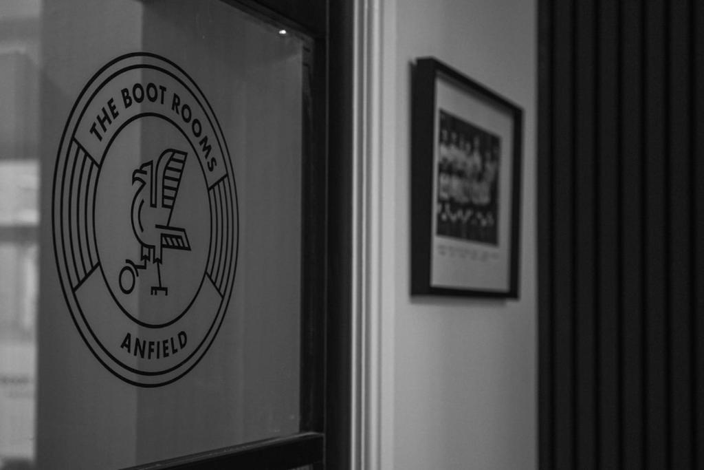 The Boot Rooms Anfield Liverpool Luaran gambar